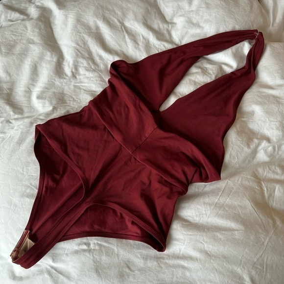 ALIX NYC Oliver Bodysuit in Crimson - Picture 9 of 13